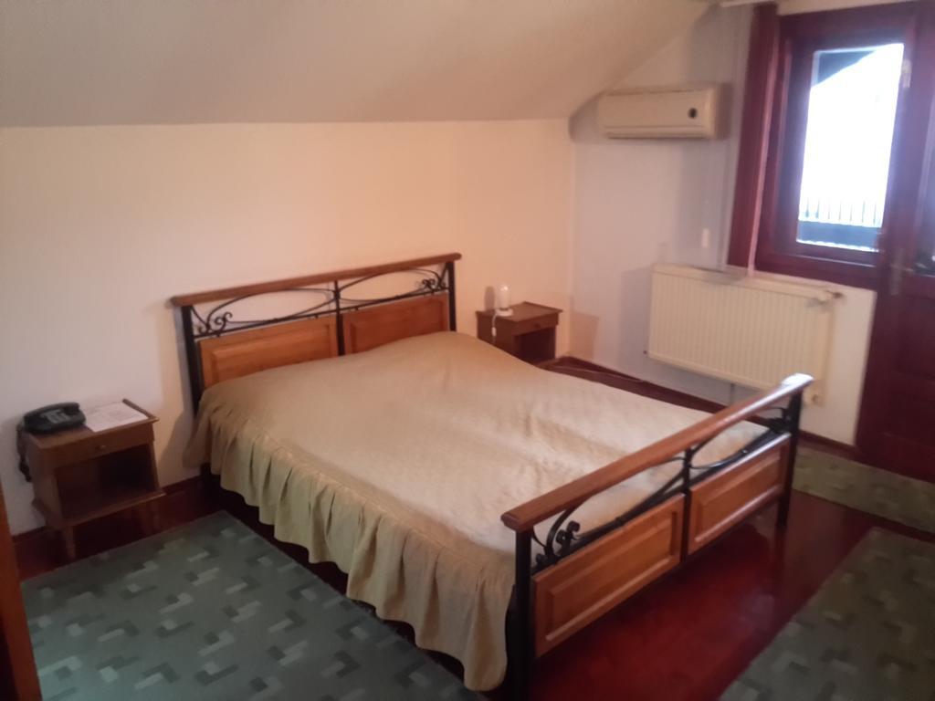 Pensiunea Doina & Jeno Targu Mures Phòng bức ảnh