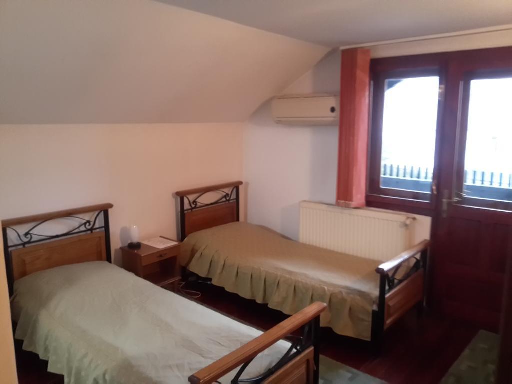 Pensiunea Doina & Jeno Targu Mures Phòng bức ảnh