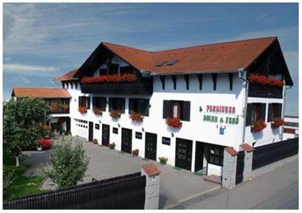 Pensiunea Doina & Jeno Targu Mures Ngoại thất bức ảnh